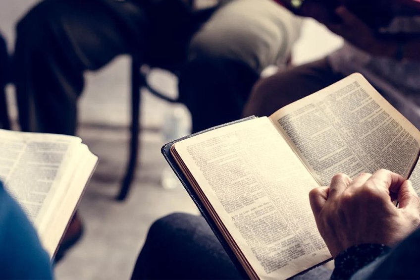 Escuela Bíblica y Educación